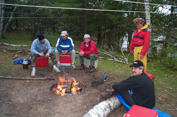 Talk around fire at Fish Trap Dam Campsite (04)